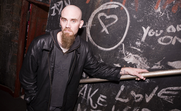 Foto des ehemaligen Queens-Of-The-Stone-Age-Bassisten Nick Oliveri