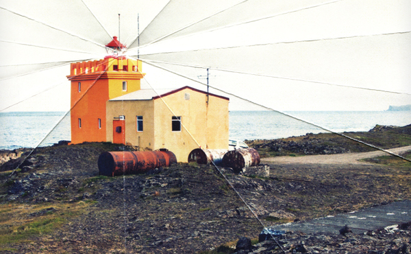 Amiina - The Lighthouse Project (Sound Of A Handshake)