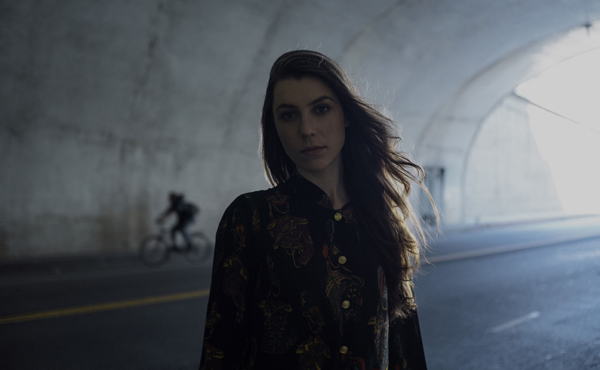Julia Holter (Ticket-Verlosung & Kurzporträt)