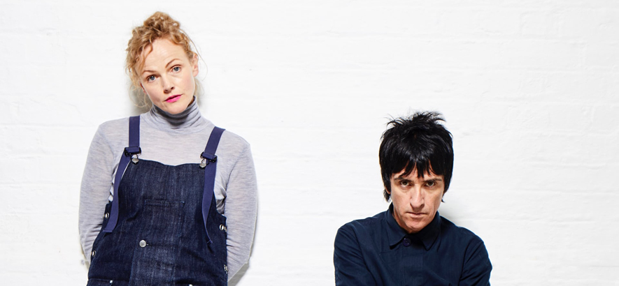 Johnny Marr und Maxine Peak (Foto: The Guardian)