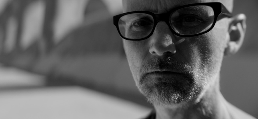 Moby kündigt neues Album an: „Everything Was Beautiful, And Nothing Hurt"