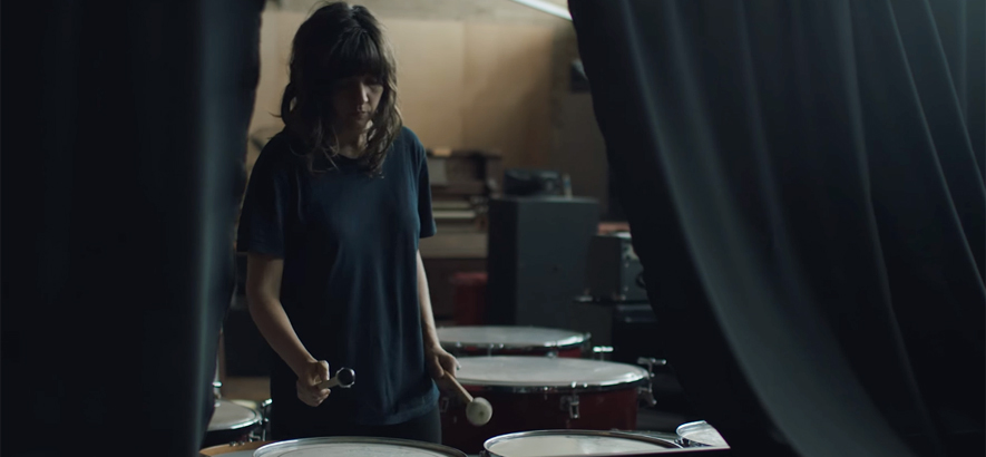 Courtney Barnett im Teaser „Tell Me How You Really Feel“