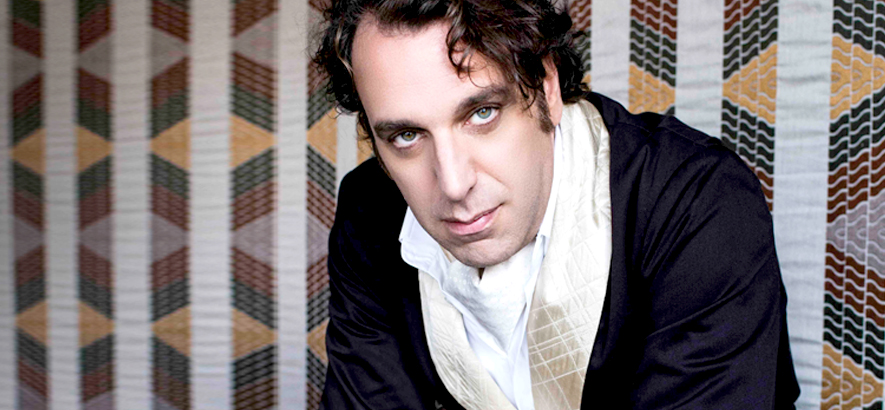 Chilly Gonzales covert Daft Punk, Drake und Lana Del Rey