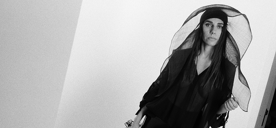 PJ Harvey – „Dress“