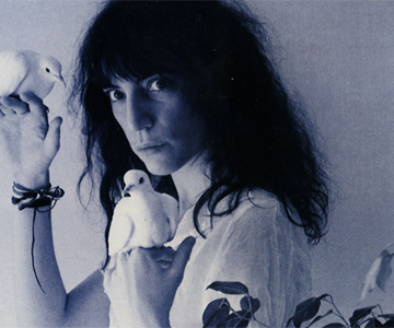 Patti Smith Group – „Dancing Barefoot“