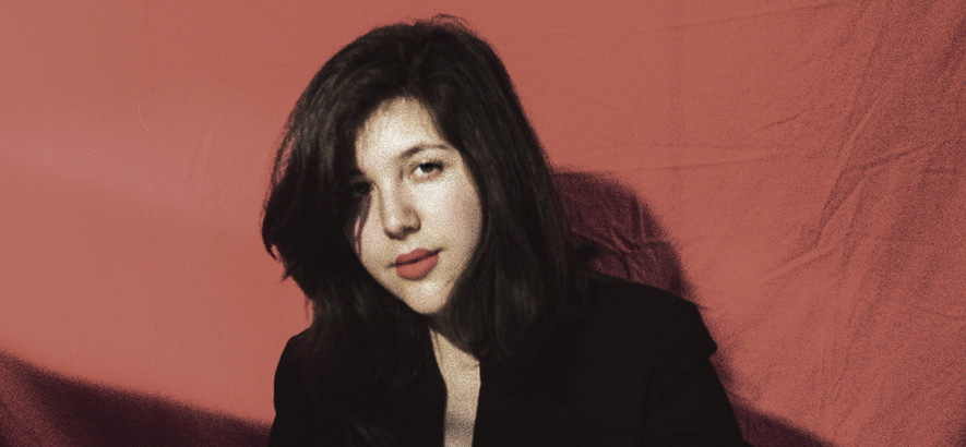 Pressefoto der US-amerikanischen Musikerin Lucy Dacus