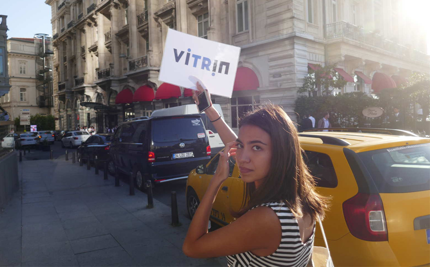 Deniz Okan, Vitrin Showcase