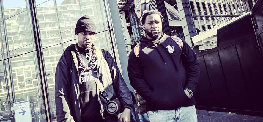  King Kashmere und Joker Starr aus London. Die Rapper und Producer sind unter dem Namen Gawd Status als psychedelische Beat-Professoren unterwegs.