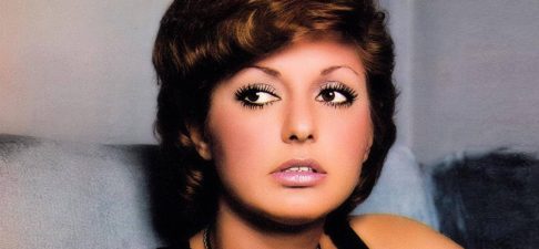 Iranische Disco-Queen wird 70: Googoosh mit „Talagh”