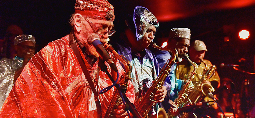 Das Jazz-Ensemble Sun Ra Arkestra, das nach über 20 Jahren ein neues Studioalbum herausbringen wird.