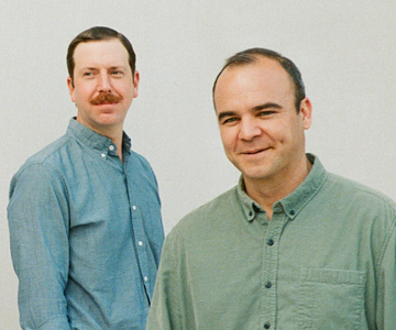 Future Islands melden sich mit neuer Single „For Sure“ zurück (Songpremiere)