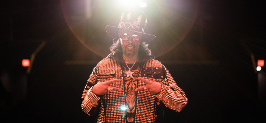 Bild des Funk-Musikers Bootsy Collins, der ein neues Album mit dem Titel „The Power Of The One“ angekündigt hat.