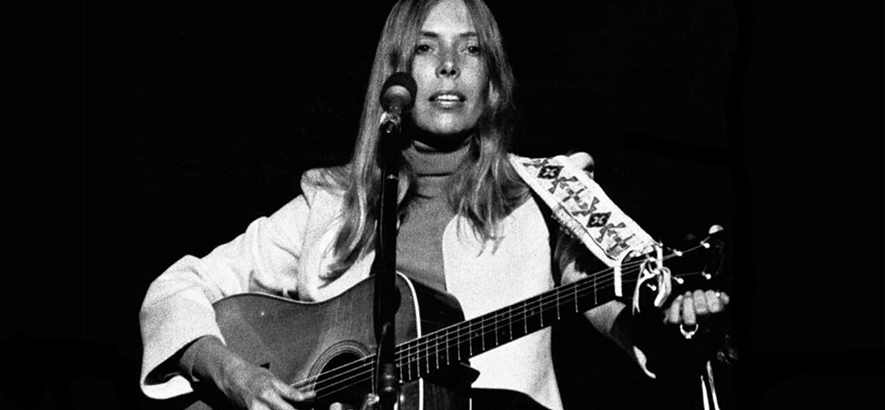 Bild der kanadischen Singer-Songwriterin Joni Mitchell, die eine Reihe von Boxset-Veröffentlichungen mit Aufnahmen aus dem Archiv angekündigt hat.