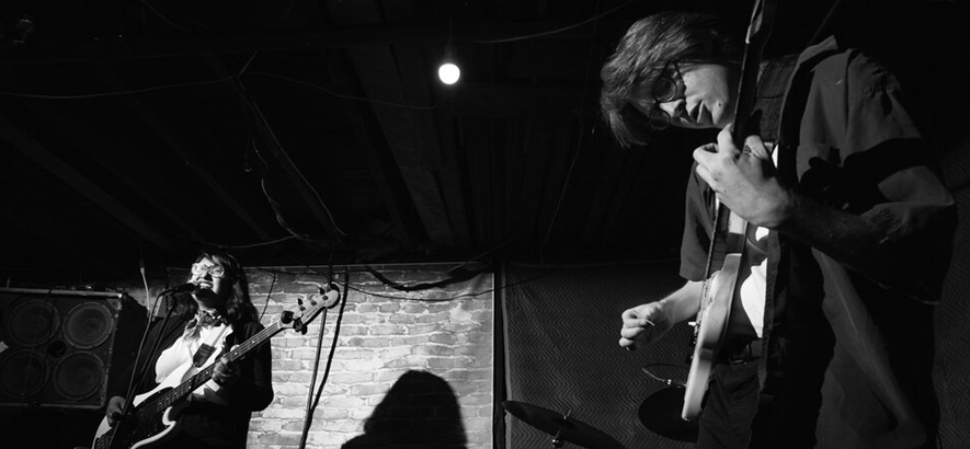 Verweigerung und Hooks: Sweeping Promises mit „Hunger For A Way Out“