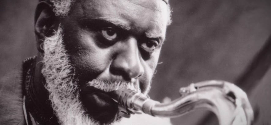 Der Jazz Saxofonist Pharoah Sanders, dessen Stück „You