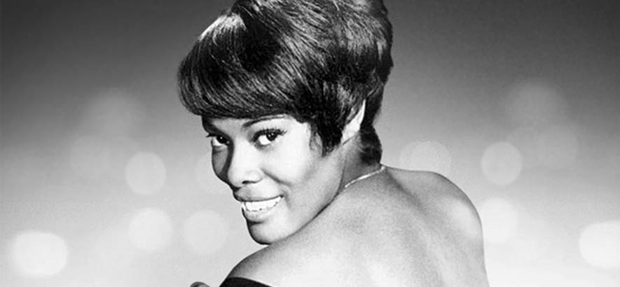 Dionne Warwick auf dem Cover der Compilation „The Best Of Dionne Warwick“. Ihre Interpretation des Burt-Bacharach-Songs „Walk On By“ ist heute unser Track des Tages..