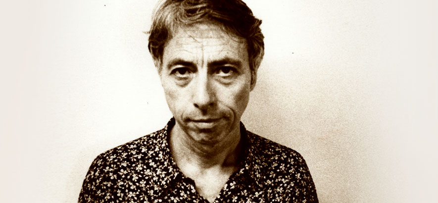 Foto von Komponist und Ambient-Ikone Harold Budd, der im Alter von 84 Jahren an einer COVID-19-Infektion gestorben ist.