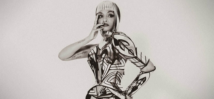 Pressebild der R&B-Sängerin Dawn Richard, deren Song „Bussifame“ heute unser Track des Tages ist.