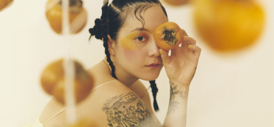 Pressefoto von Michelle Zauner aka Japanese Breakfast, die mit „Jubilee“ ein neues Album angekündigt hat.