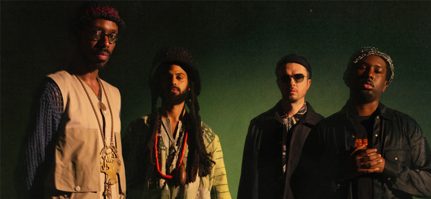 Foto der britischen Jazz-Band Sons Of Kemet, die ein neues Album namens „Black To The Future“ angekündigt hat