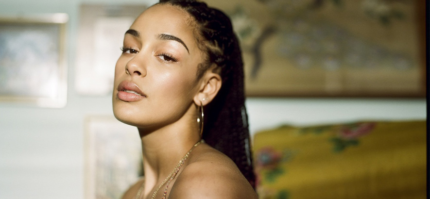 Schwermütige R&B-Meditation: Jorja Smith mit „Gone“