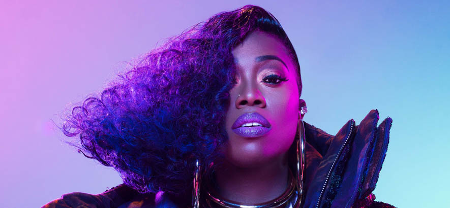 Pressebild von Missy Elliott, deren Song „Get Ur Freak On“ heute unser Track des Tages ist.