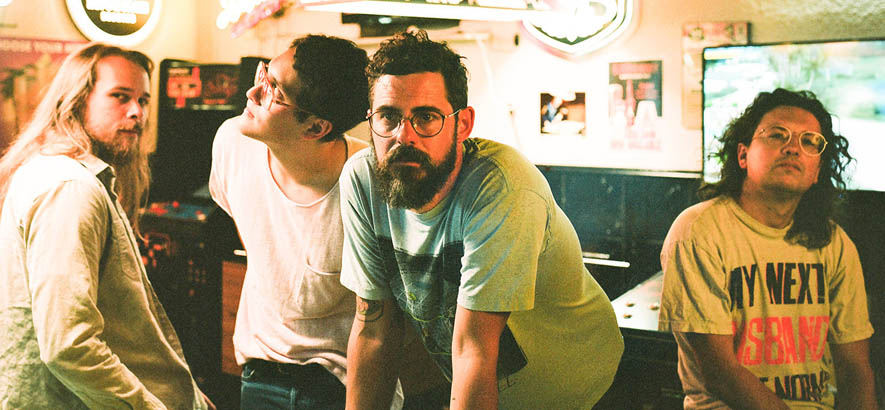 Foto der Band White Denim, deren Song „Crystal Bullets“ heute unser Track des Tages ist.