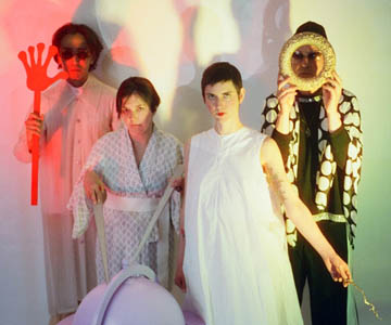 Afrofunk und Tropicália: „Phase One Million“ von Vanishing Twin