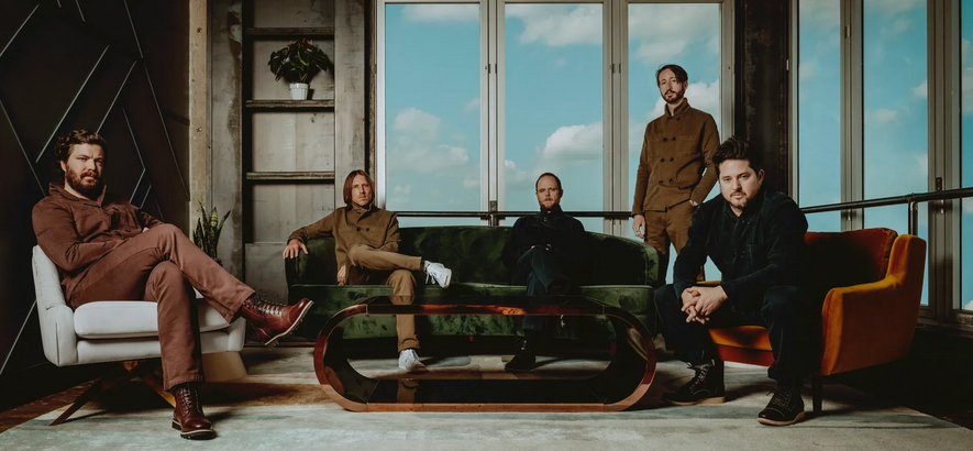 Pressebild der Band Midlake, die mit „For The Sake Of Bethel Woods“ ihr erstes Album seit 2013 angekündigt hat.