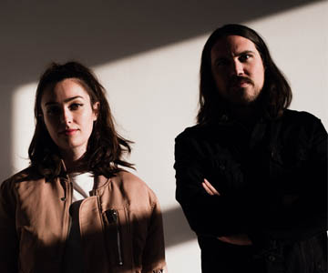 „Beach Ball“: Unveröffentlichter Song von Cults