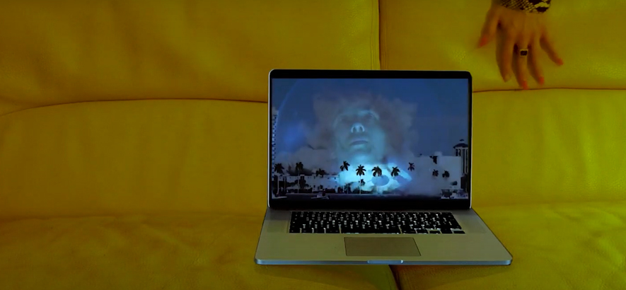 Filmstill aus dem neuen Musikvideo von Fhunyue Gao und Sven Kacirek – „Bowie“.