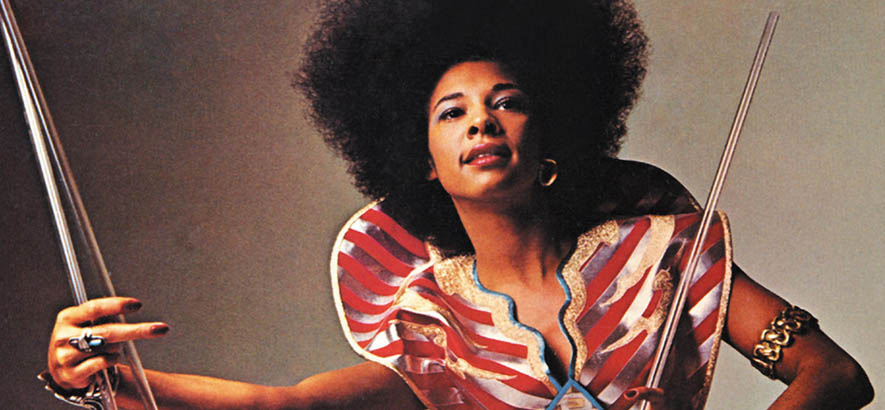 Bild von Betty Davis, die im Alter von 77 Jahren gestorben ist.