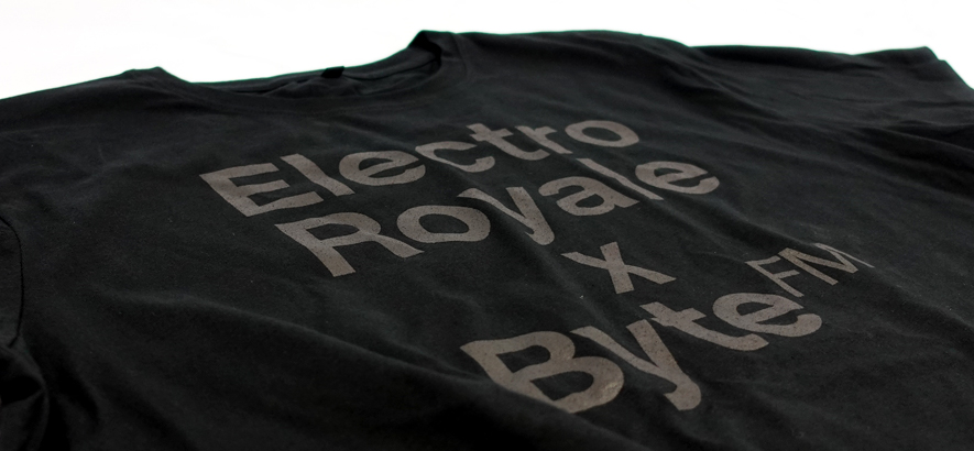 Foto eines T-Shirts, auf dem  Electro Royale x ByteFM