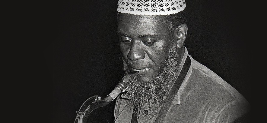 Bild von Pharoah Sanders, der 81-jährig gestorben ist.