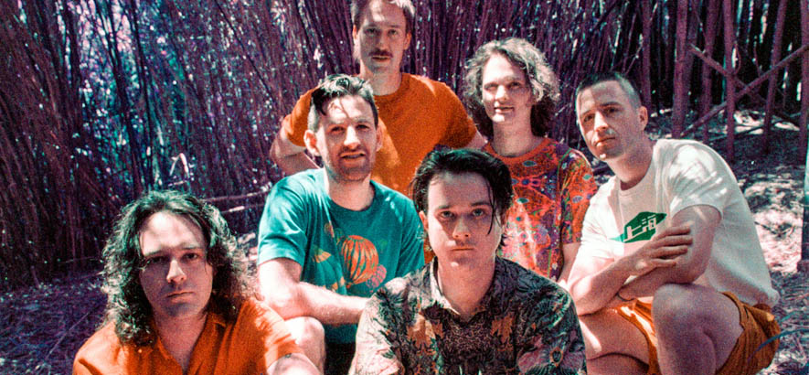 Pressebild der Band King Gizzard & The Lizard Wizard, deren Song „Mycelium“ heute unser Track des Tages ist.