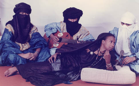 „Arghane Manine“: Tinariwen veröffentlichen ein frühes Tape neu