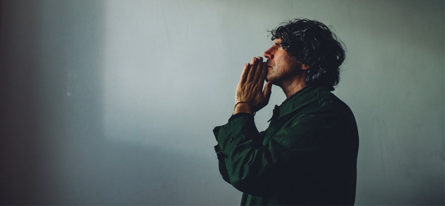 Foto von Gruff Rhys, dessen Stück „Amen“ heute unser Track des Tages ist.