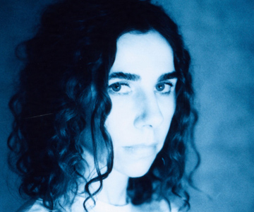 „I Inside The Old Year Dying“: PJ Harvey kündigt neues Album an