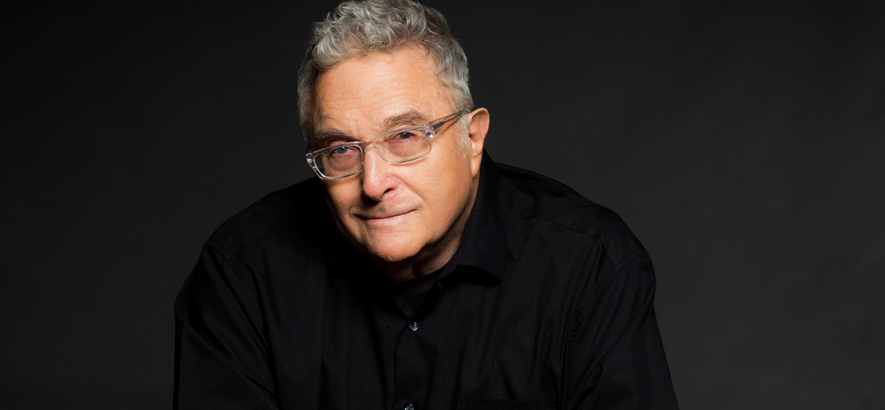 Pressebild von Randy Newman, dessen Song „Baltimore“ heute unser Track des Tages ist.