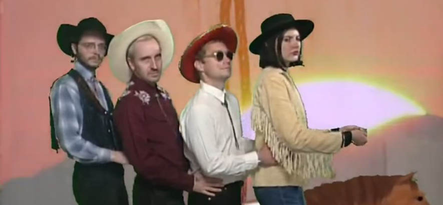 Dance-Punk-Duett: „Plastic Pyramid“ von Omni