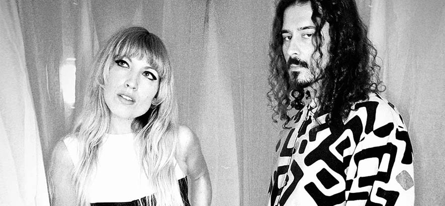 Pressebild von Thandii, deren Song „It Only Takes 2“ heute unser Track des Tages ist.