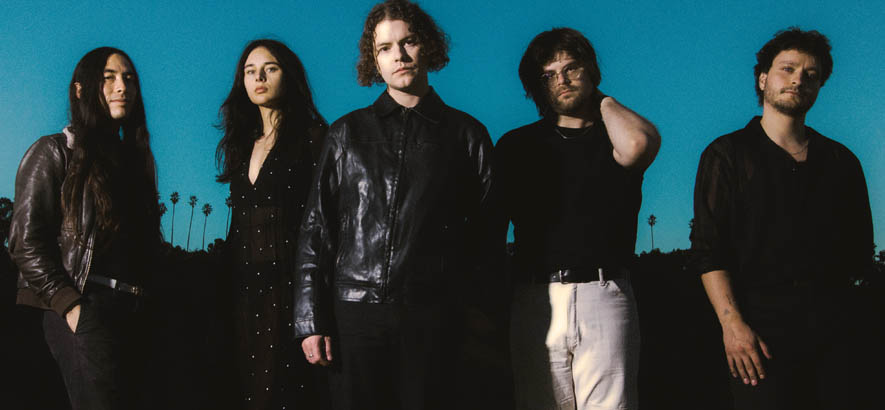 Pressebild von Gift, deren Song „Light Runner“ heute unser Track des Tages ist.