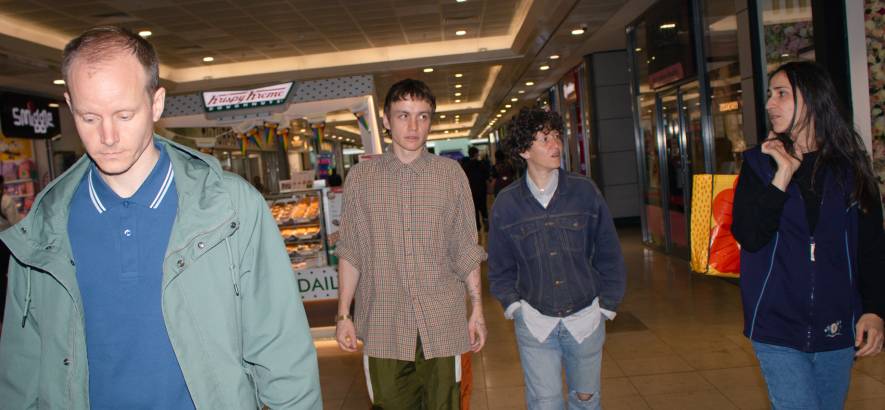 Bedrohliche Untertöne: „Shaded Tree“ von Good Sad Happy Bad