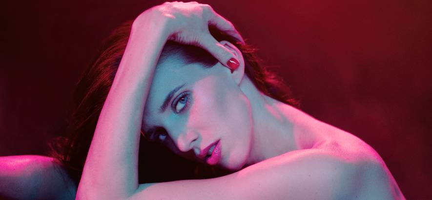 Pressebild von Desire, deren Song „In A Manner Of Speaking“ mit Guy Gerber heute unser Track des Tages ist.