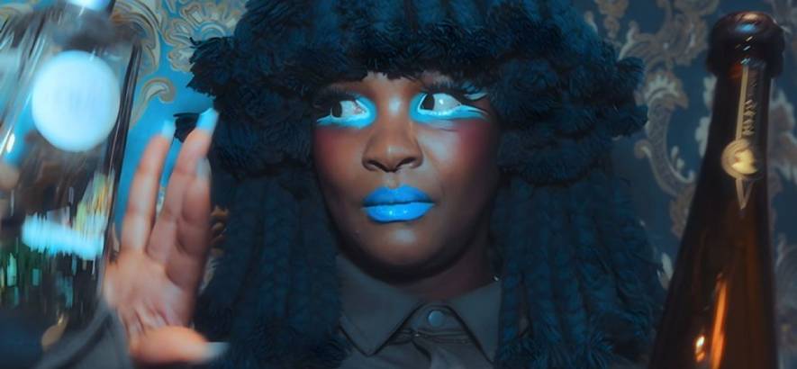 Singlecover von Moonchild Sanelly - „To Kill A Single Girl (Tequila)“, unser Track des Tages