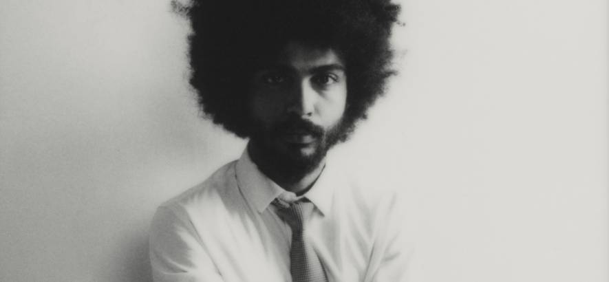 Pressebild von Yves Jarvis, dessen Song „The Knife In Me“ heute unser Track des Tages ist.