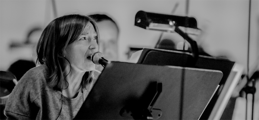 Pressebild von Beth Gibbons, deren Song „Whispering Love“ heute unser Track des Tages ist.