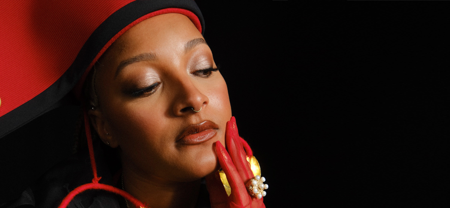 Pressebild von der britischen Musikerin Nubya Garcia