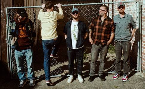 Frischer Wind: „Honeycomb“ von Panchiko