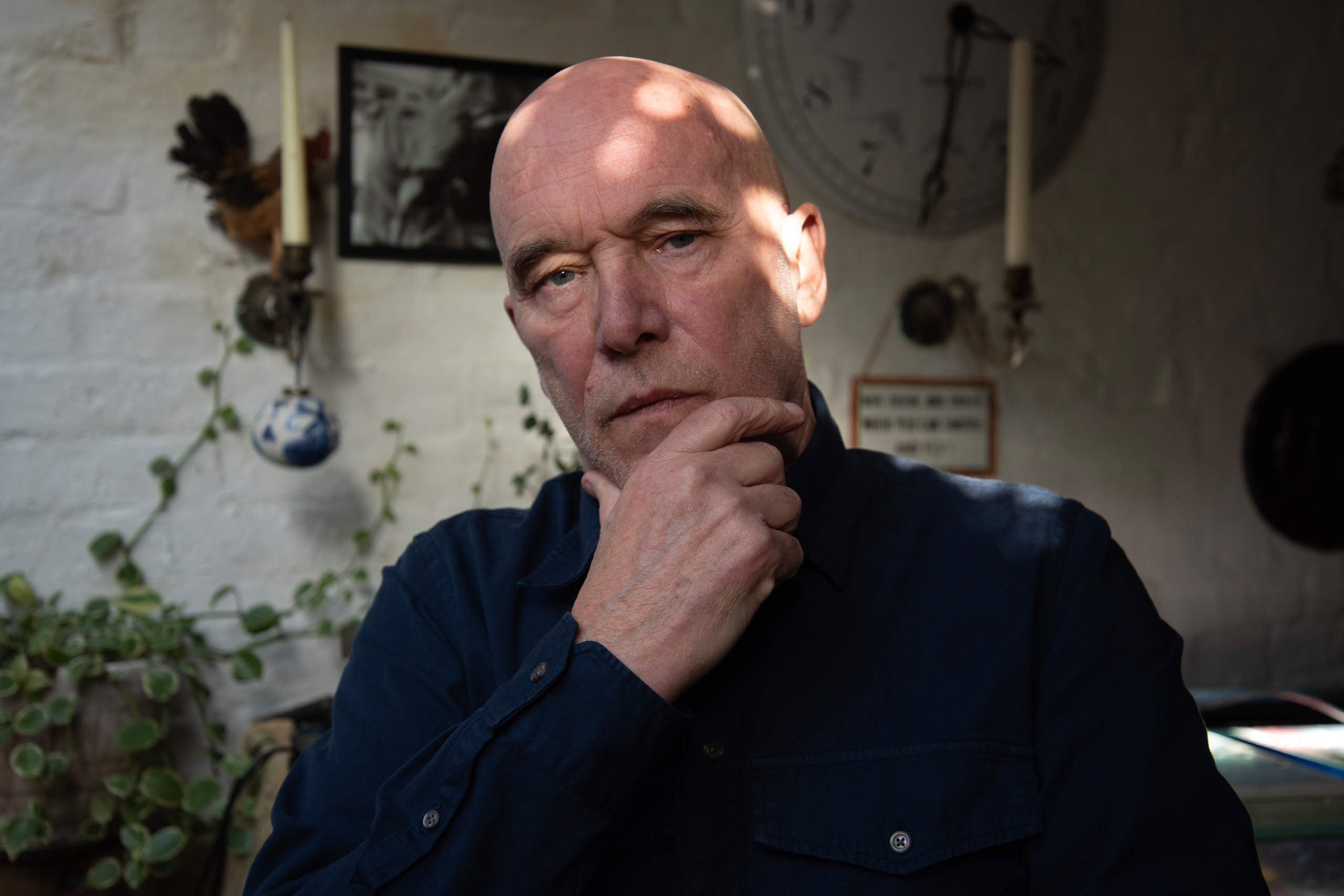 Pressefoto des britischen Dub-Musikers und Produzenten Adrian Sherwood